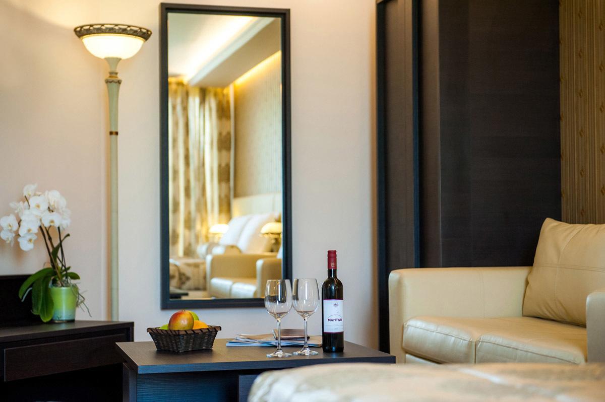 Mantar Spa Hotel Marikostinovo Zewnętrze zdjęcie